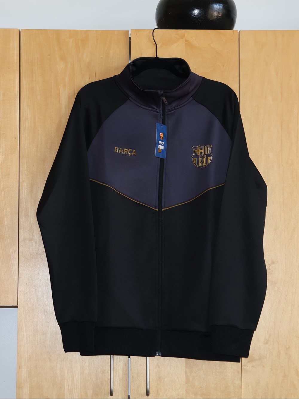 NWT FC Barcelona/Barca Men's Black & Gold  Full-Zip Jacket Size XL